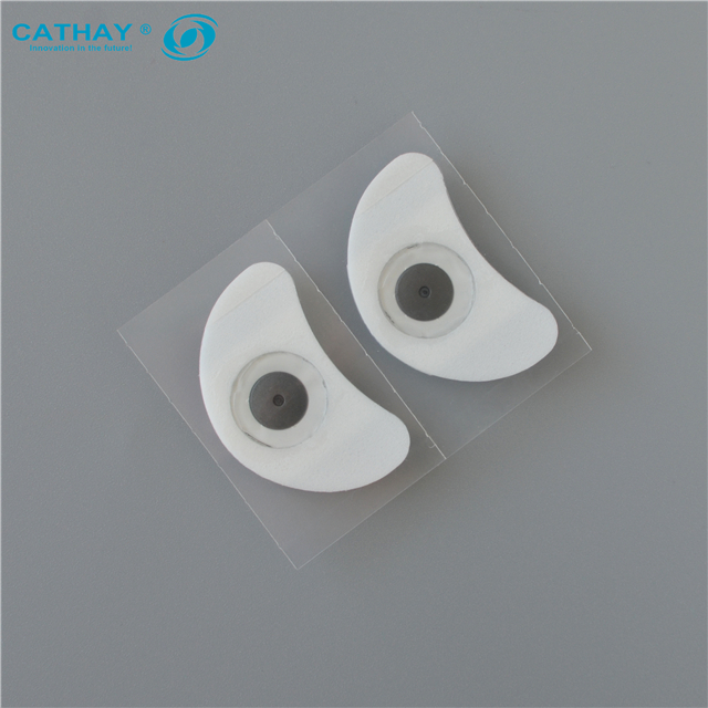 41*25mm Disposable Crescent Shape ECG Electrodes With 3.9mm Snap Connector For ECG Monitor